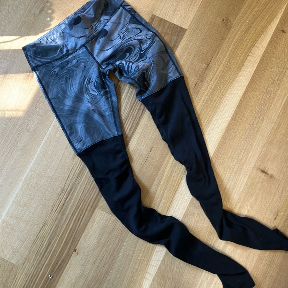 Alo Yoga Goddess Leggings sz M - Picture 2 of 7
